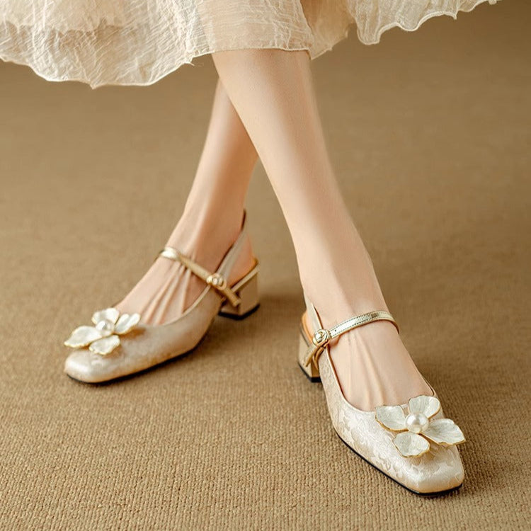 Beatriz | Women&