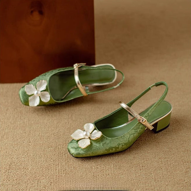 Beatriz | Women&