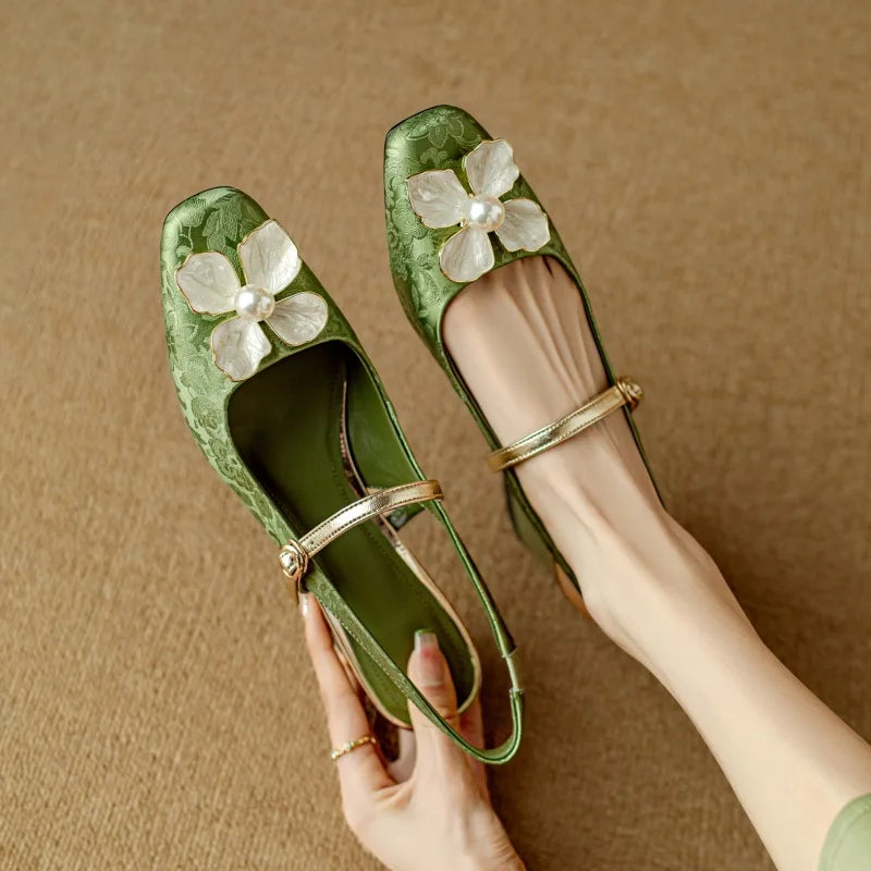 Beatriz | Women&