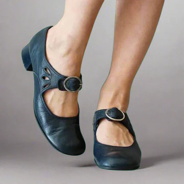 Briony | Women&