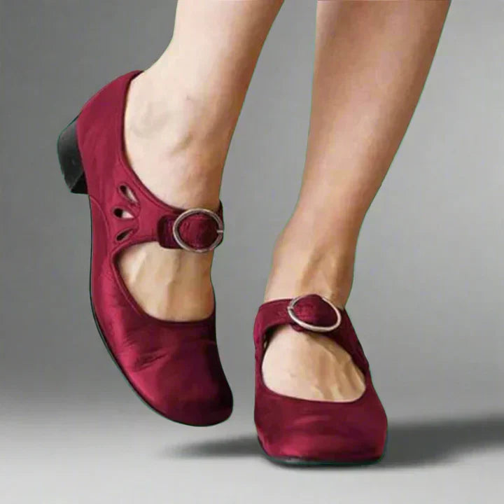 Briony | Women&