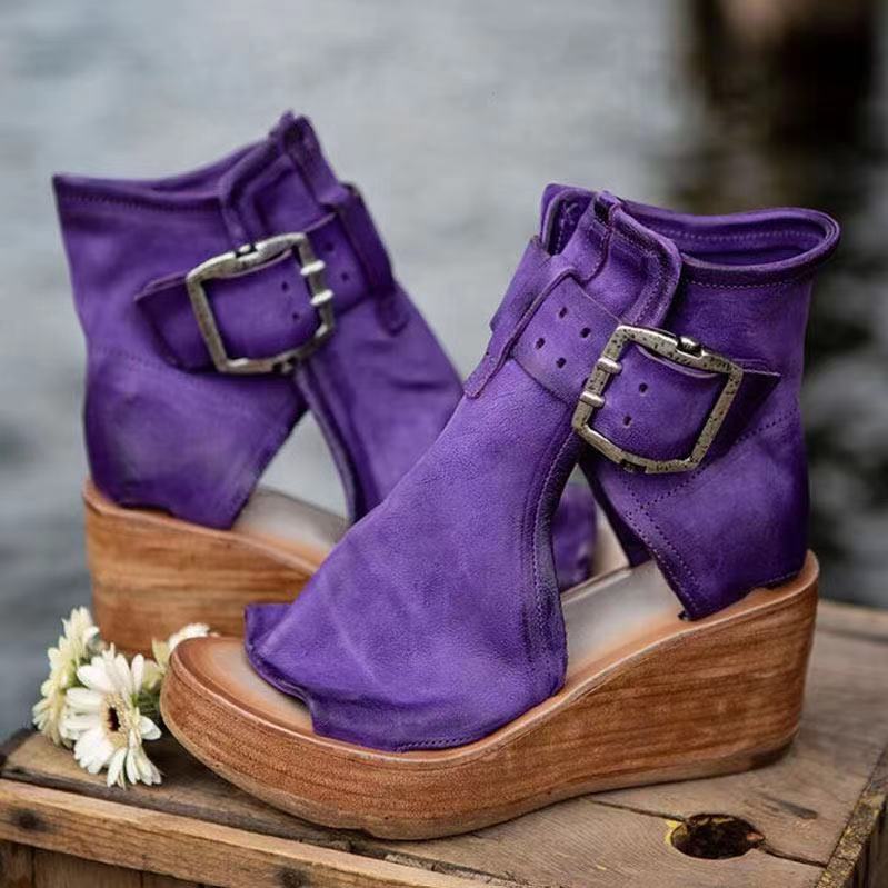 Calandra | Damen Lila Keilsandalen mit Schnallendetail - Lila - Bild 1