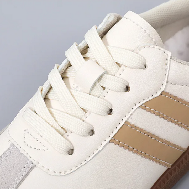 Caledonia | Women&