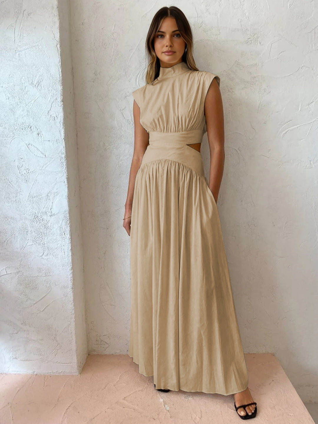 Cassandra | Damen Maxikleid mit Stehkragen und Ausschnitt - Champagner - Bild 4