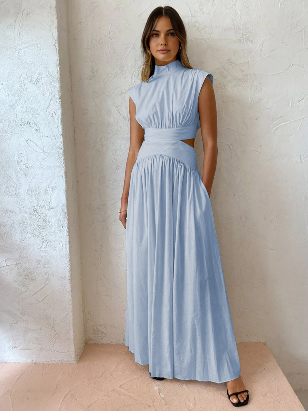Cassandra | Damen Maxikleid mit Stehkragen und Ausschnitt - Champagner - Bild 6
