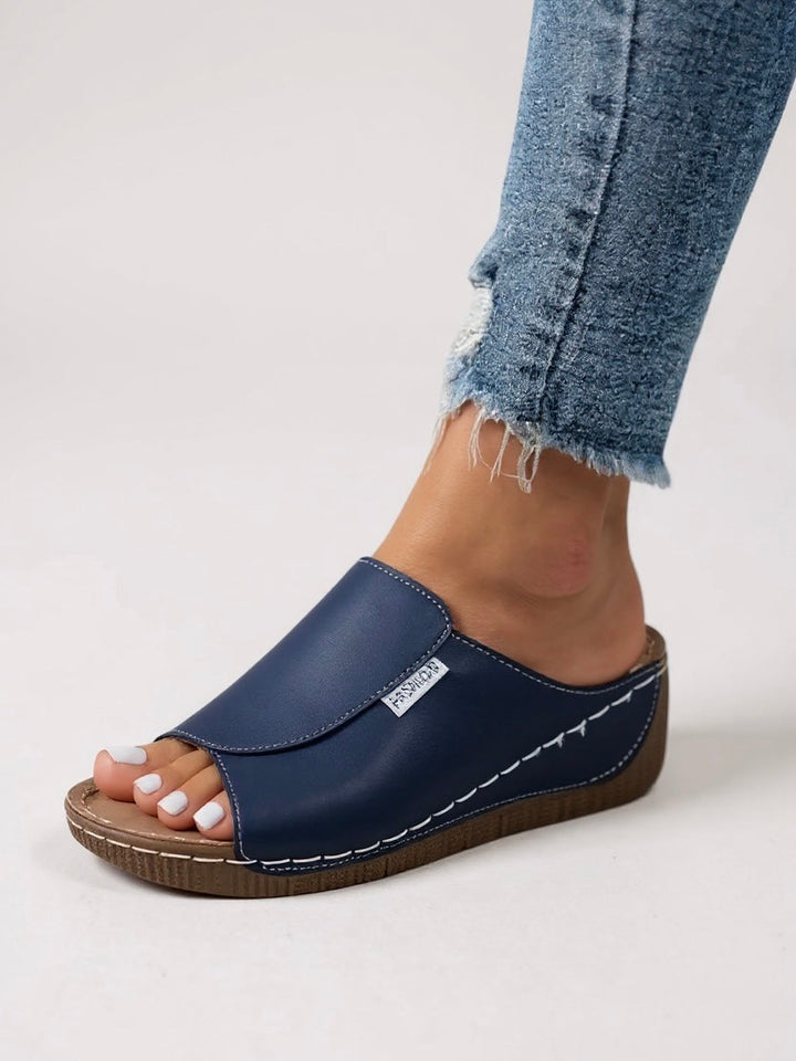Constance | Women&