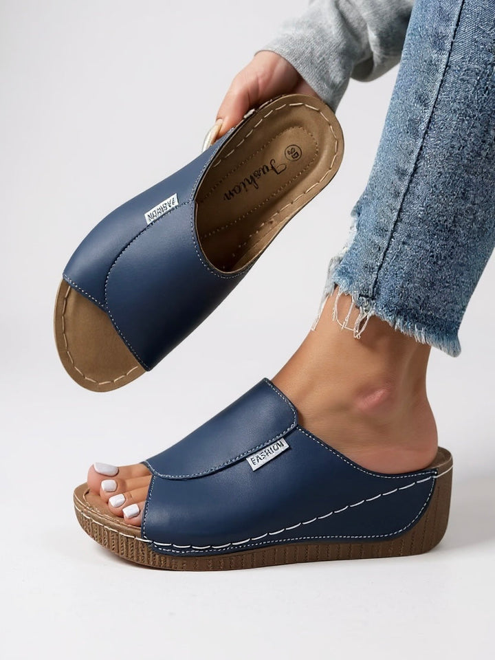 Constance | Women&