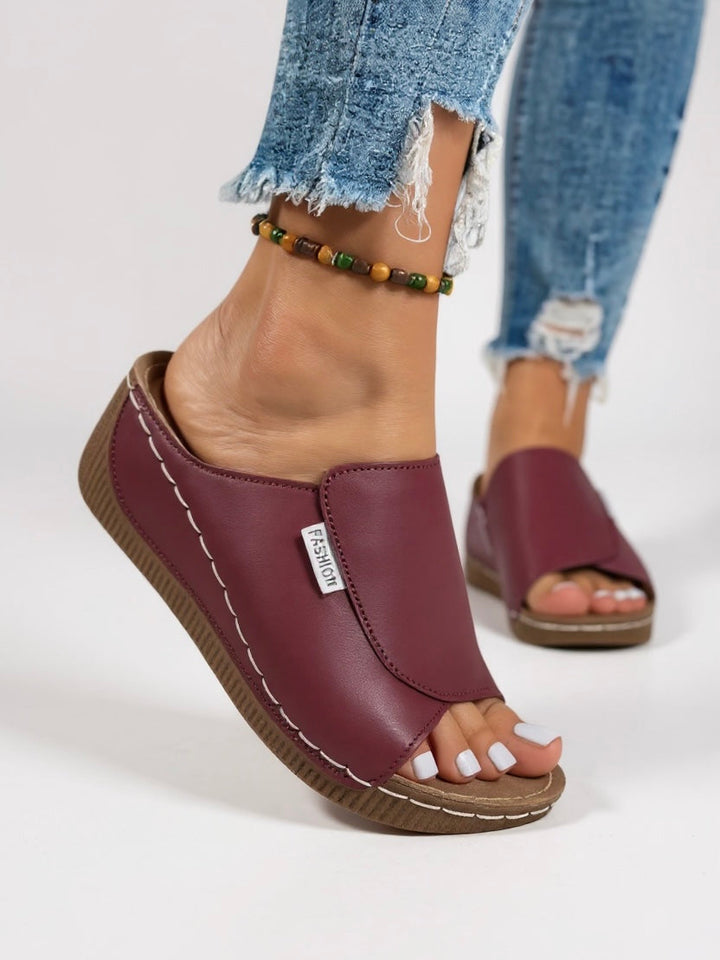 Constance | Women&
