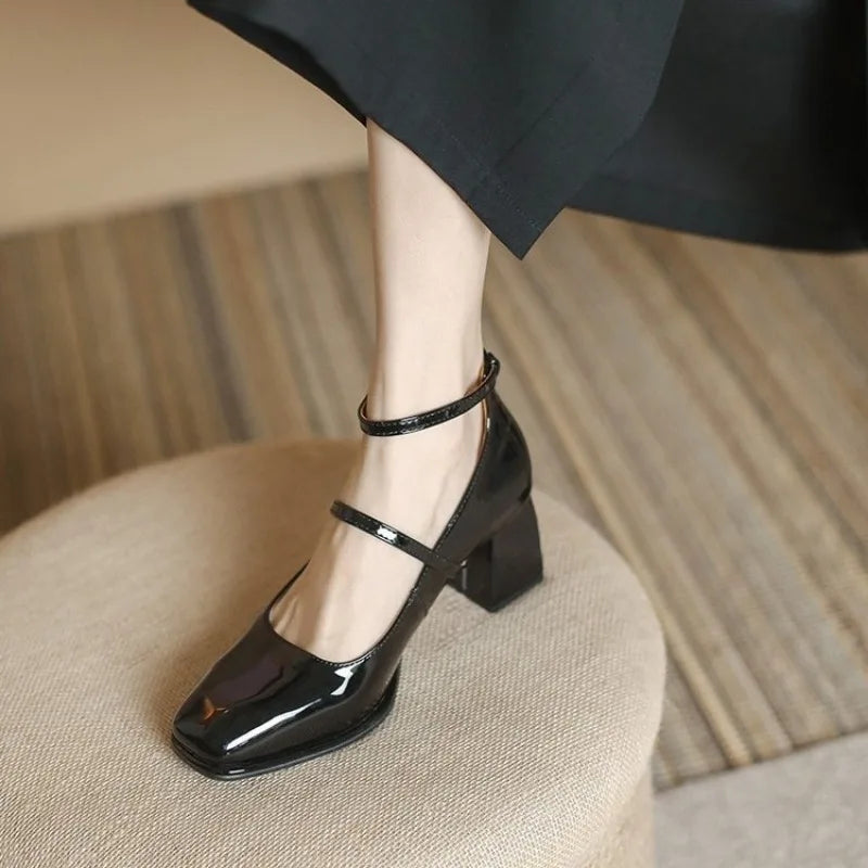Genevieve | Women&