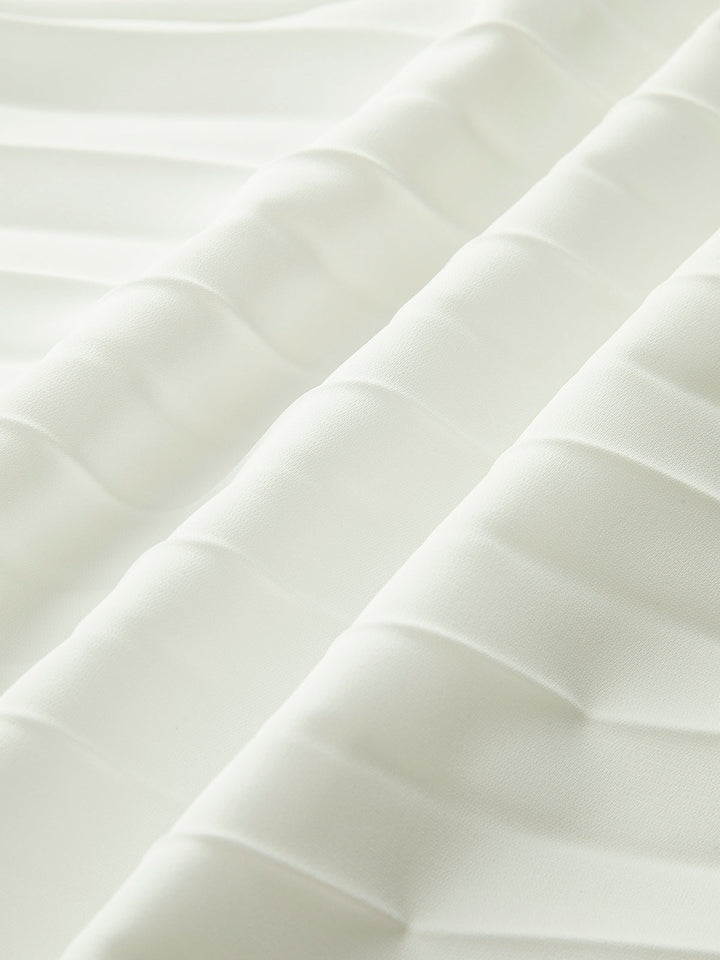 Iolanthe | Damen trägerloses, plissiertes Maxikleid - Weiß - Bild 9