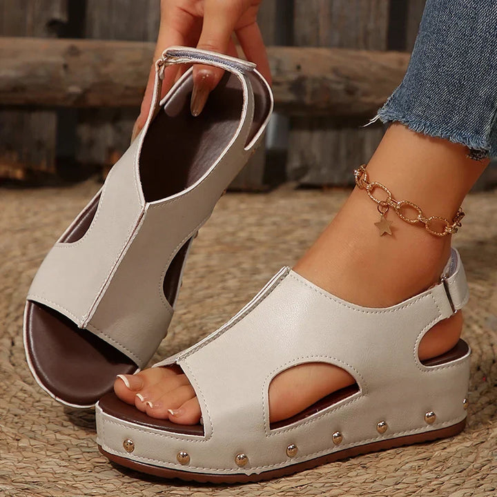 Isabeau | Women&