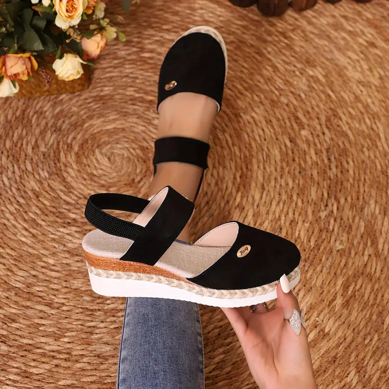 Lilliana | Women&