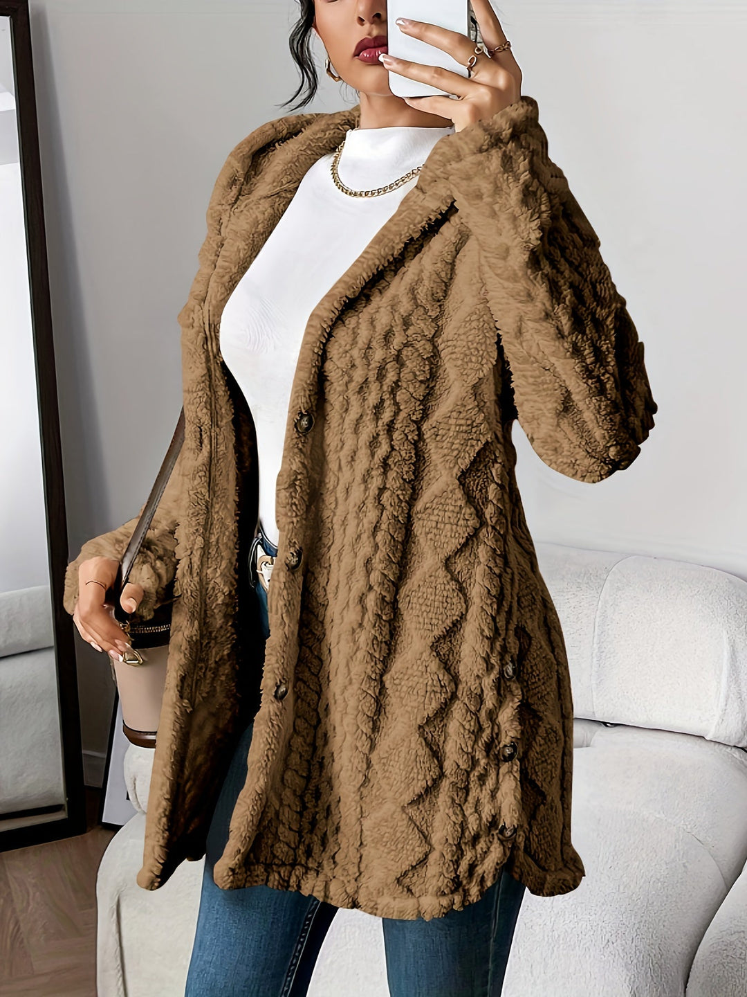 Lysianne | Damen Strickjacke mit Kapuze und Zopfmuster - Beige - Bild 4