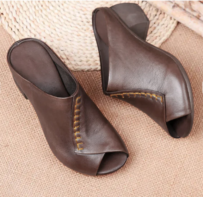 Nadine | Gepolsterte Damen-Slipper zum Hineinschlüpfen - Braun - Bild 8
