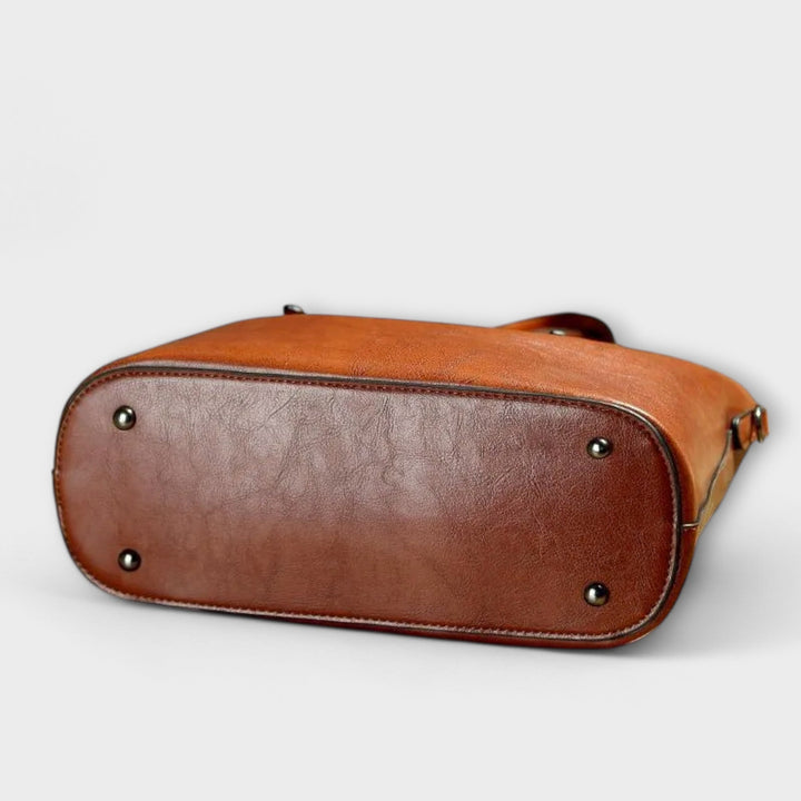 Oriana | Women&