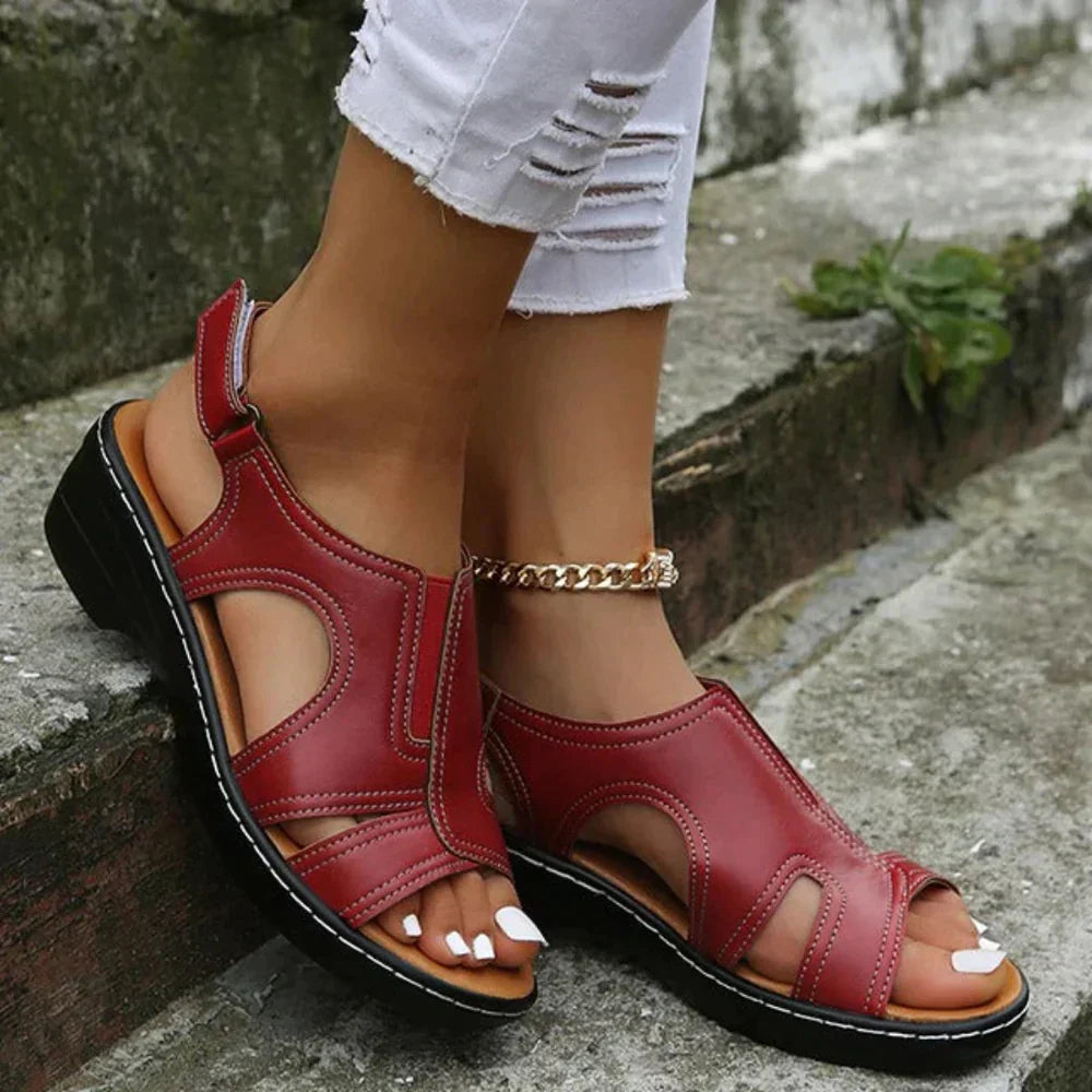 Quintessa | Verstellbare Damensandalen mit Riemen – Braun – Bild 3
