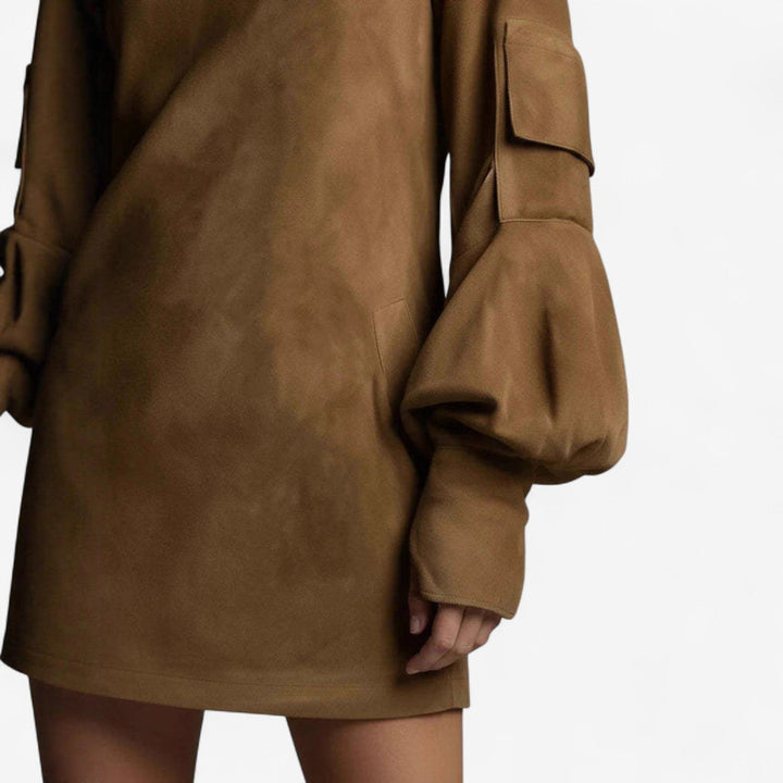 Rosalinda | Damen Mini-Kleid mit Stehkragen und langen Ärmeln – Braun – Bild 4