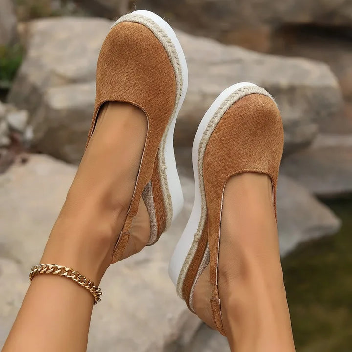 Saskia | Women&