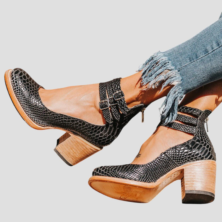 Thessandra | Women&