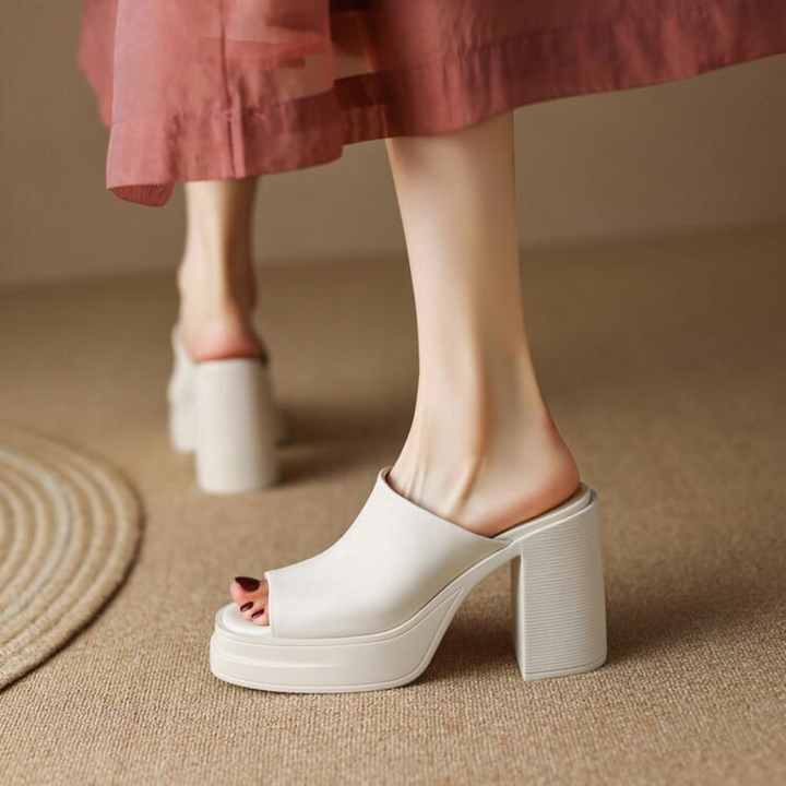 Valentina | Women&
