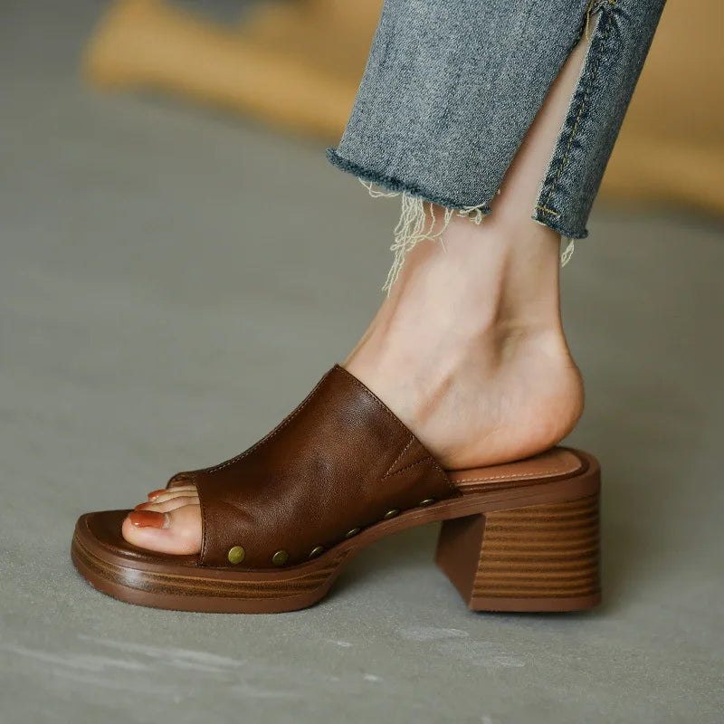 Veronique | Damen Schwarze Mules mit Blockabsatz - Schwarz - Bild 5