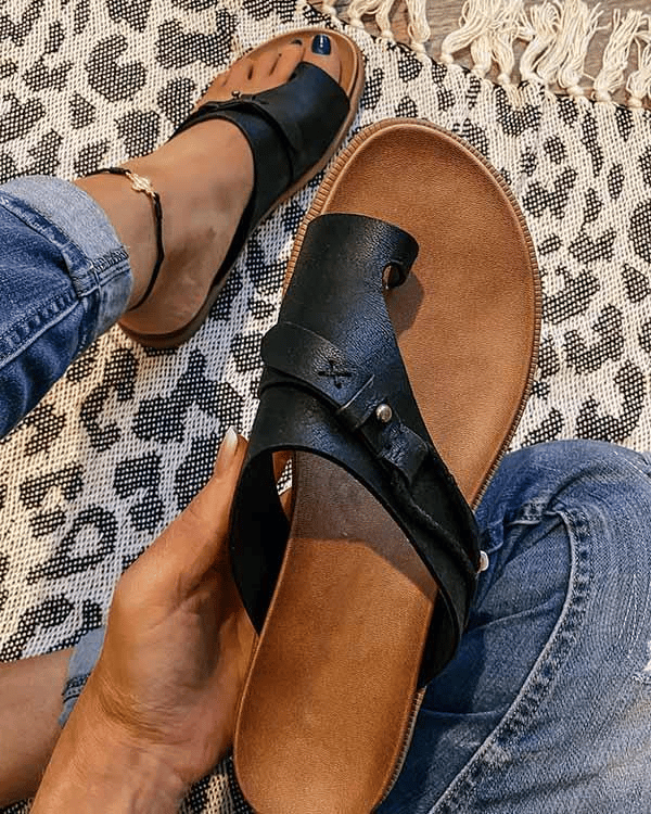 Xenia | Women's Toe Ring Flat Sandals - Black - Image 1